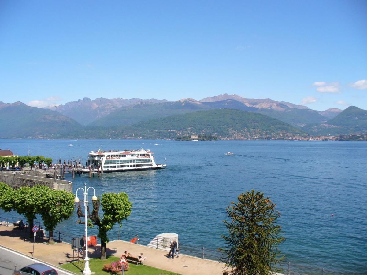 Hotel Residence La Luna Nel Porto Stresa Exteriör bild