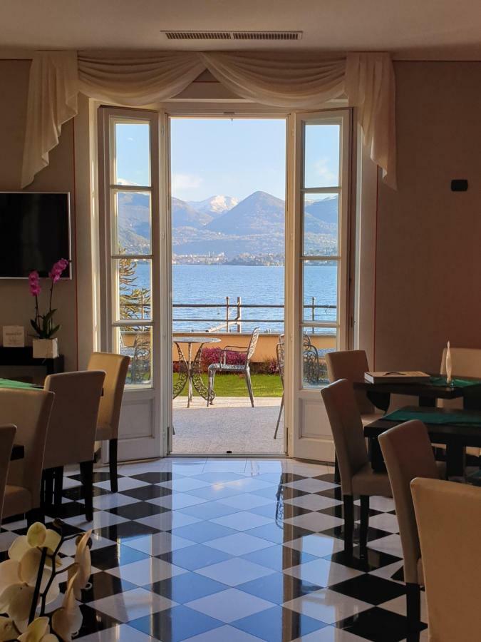 Hotel Residence La Luna Nel Porto Stresa Exteriör bild