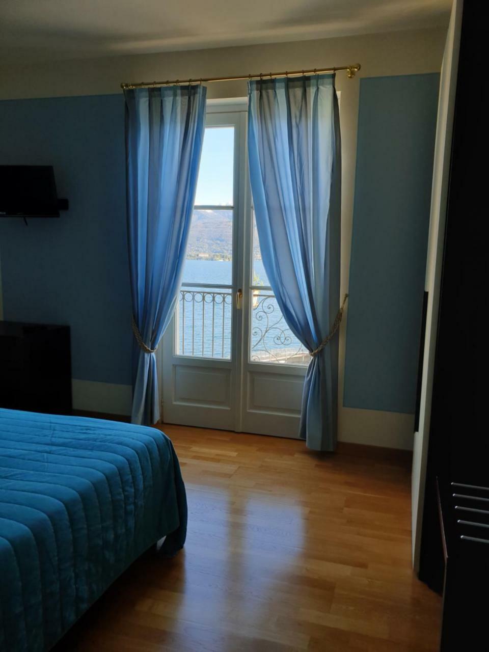 Hotel Residence La Luna Nel Porto Stresa Exteriör bild